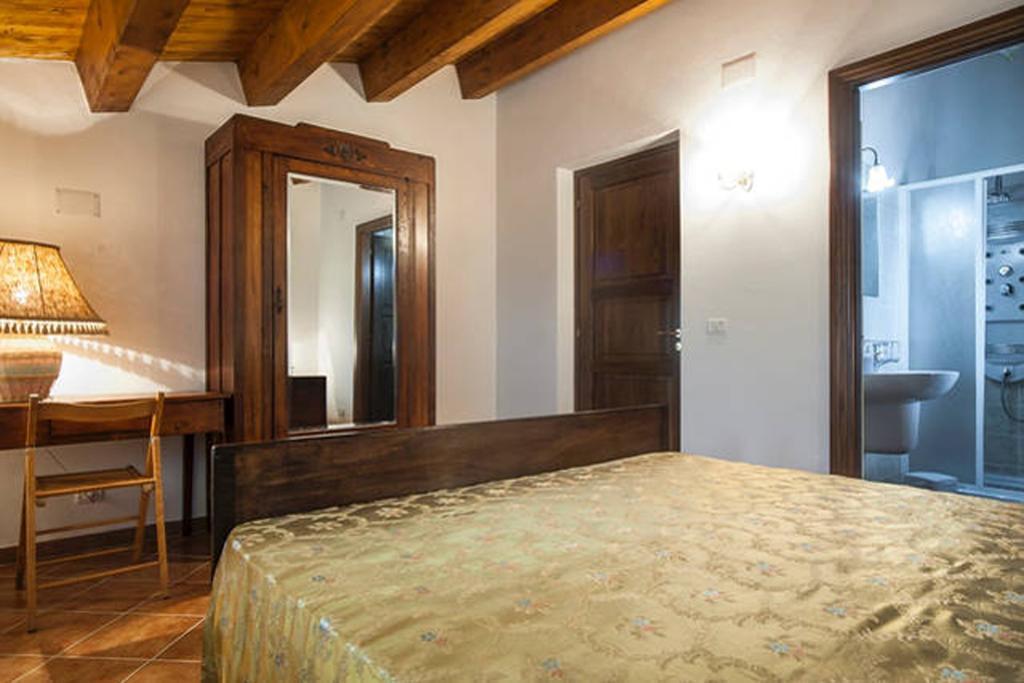 Agriturismo Miracco Atanasio Franco "Il Maniero" Santa Sofia d'Epiro 외부 사진