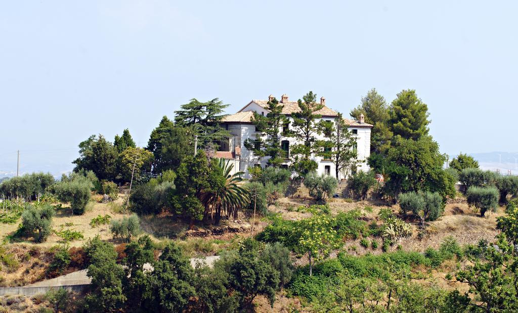 Agriturismo Miracco Atanasio Franco "Il Maniero" Santa Sofia d'Epiro 외부 사진