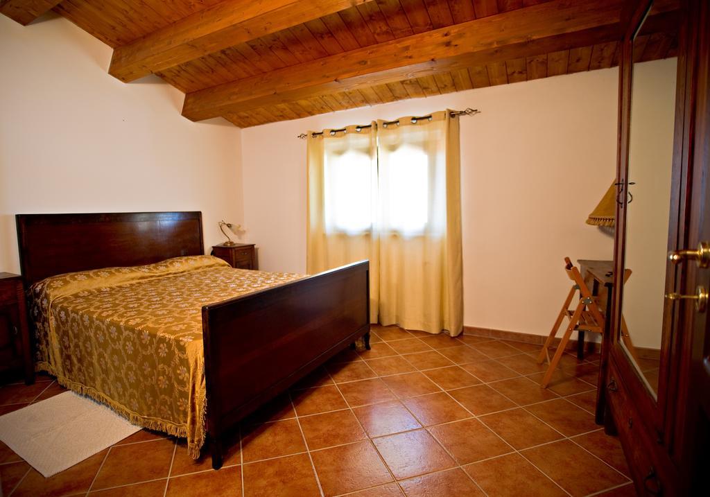 Agriturismo Miracco Atanasio Franco "Il Maniero" Santa Sofia d'Epiro 외부 사진